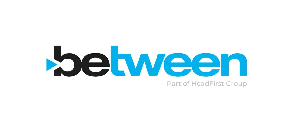 Logo Between